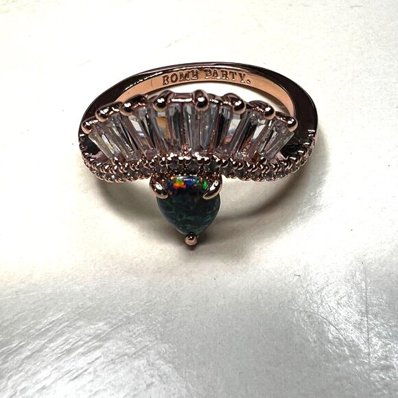 Ring Bomb Party Ring, #4154 ,NWOT, size 7, green gemstone rose gold band - Picture 6 of 6